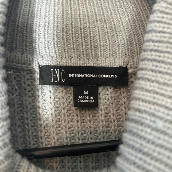 INC International Concepts Cold Shoulder Turtleneck Sweater Button Detail Size M - Picture 5 of 7